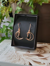 Load image into Gallery viewer, Wire Moon Earrings