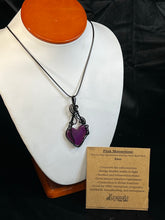 Load image into Gallery viewer, Moonstone Heart Pendant
