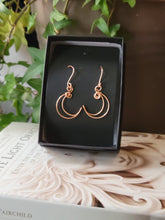 Load image into Gallery viewer, Wire Moon Earrings
